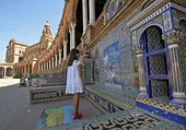 ¿Cuál es la provincia que falta entre los azulejos de la Plaza de España de Sevilla?
