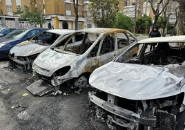 Regresa la quema de coches en la Macarena