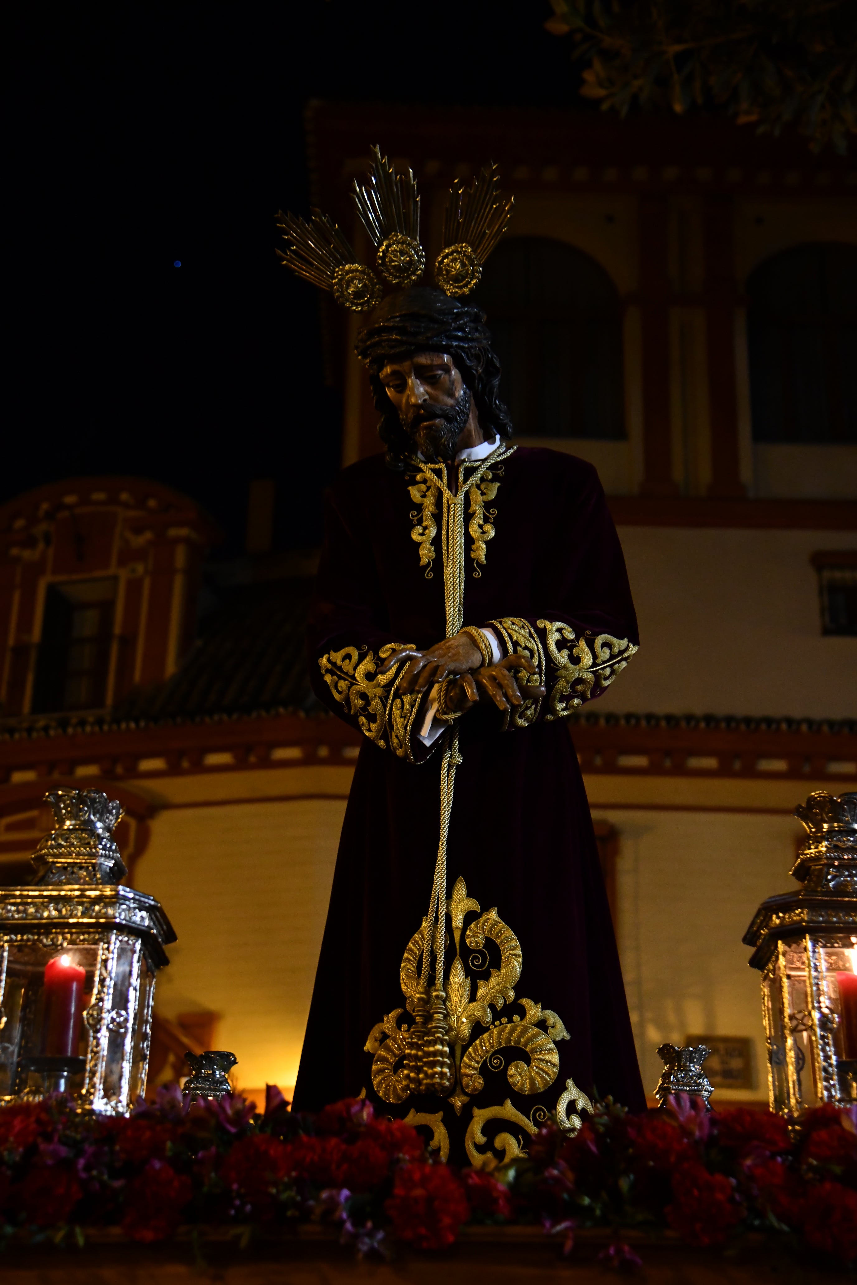 Vía Crucis de San Pedro con el Señor de la Salud