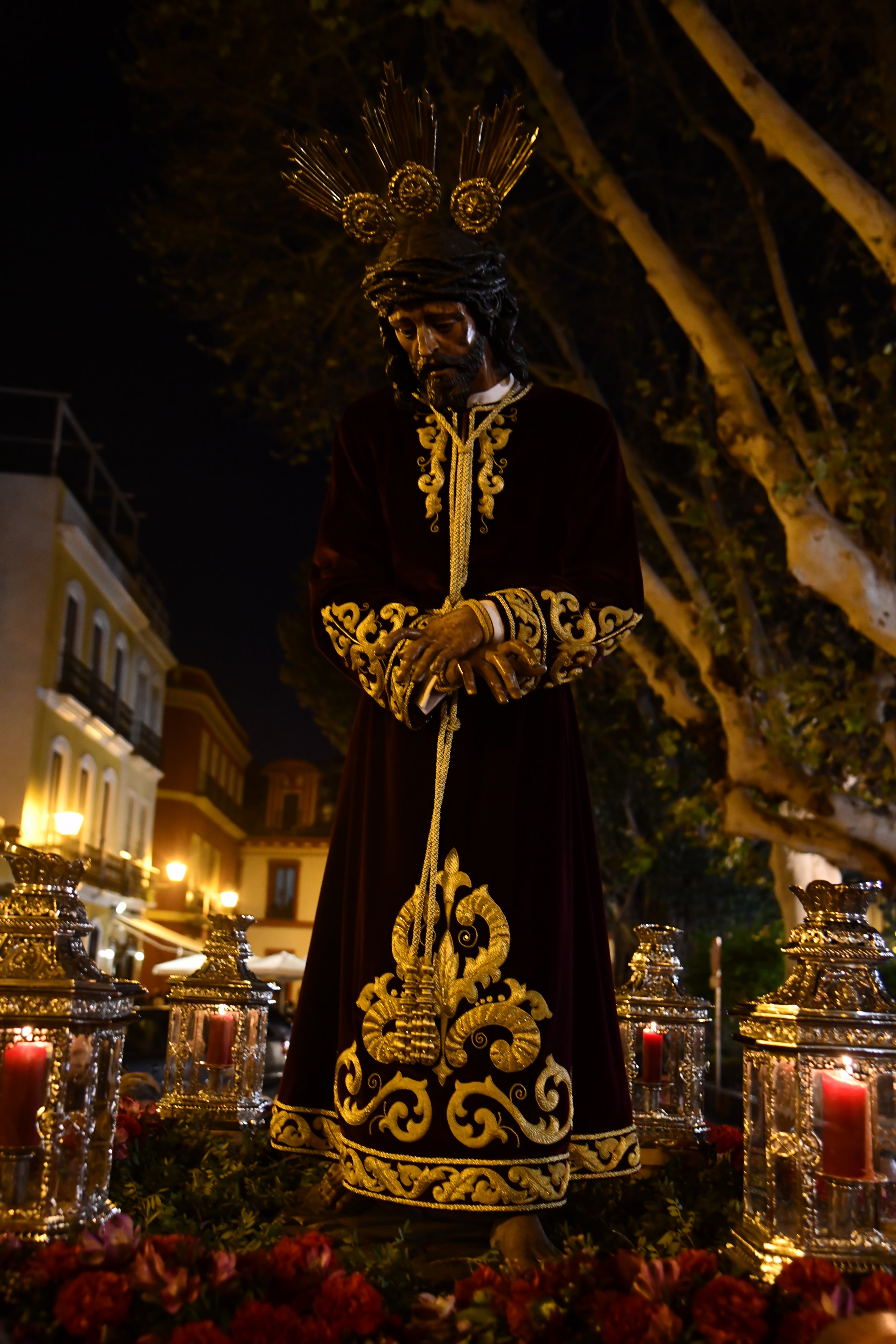 Vía Crucis de San Pedro con el Señor de la Salud
