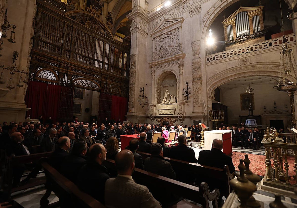 La Capilla Real ha acogido el Cabildo de Toma de Horas