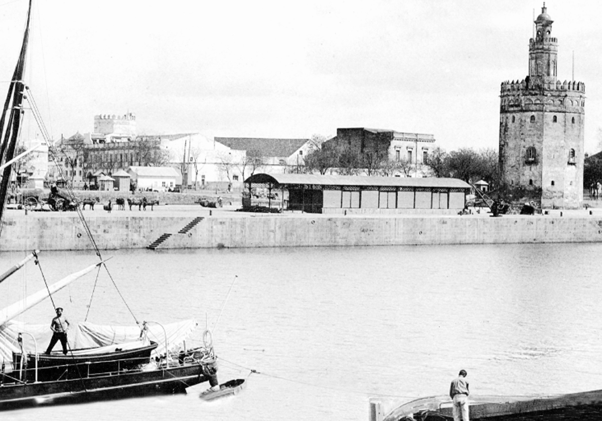 El río Guadalquivir y la Torre del Oro en 1901