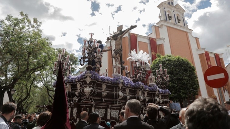 Hermandades y procesiones del Martes Santo en Sevilla