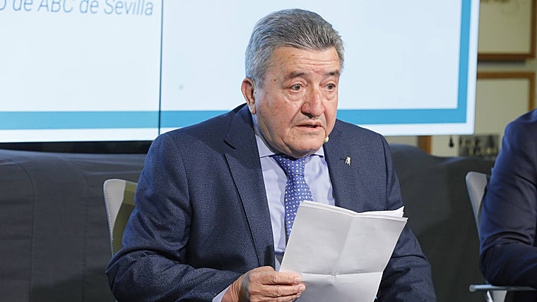 El gerente de Gaesco, Juan Aguilera, durante su participación en el foro