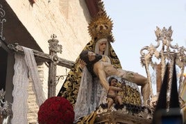 Hermandades y cofradías del Sábado Santo en Sevilla