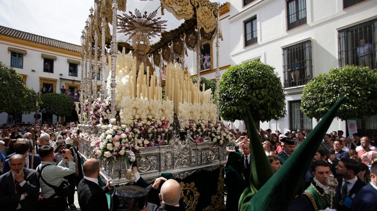 María Santísima del Rocío, de la hermandad de la Redención que procesiona el Lunes Santo en la Semana Santa de Sevilla