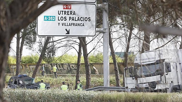 Una somnolencia es la causa más probable del accidente de la AP-4 que deja seis muertos