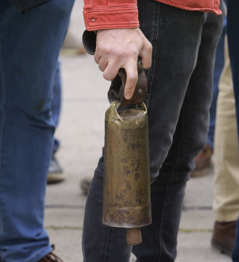 Los agricultores han bloqueado el acceso a las instalaciones del Puerto de Sevilla