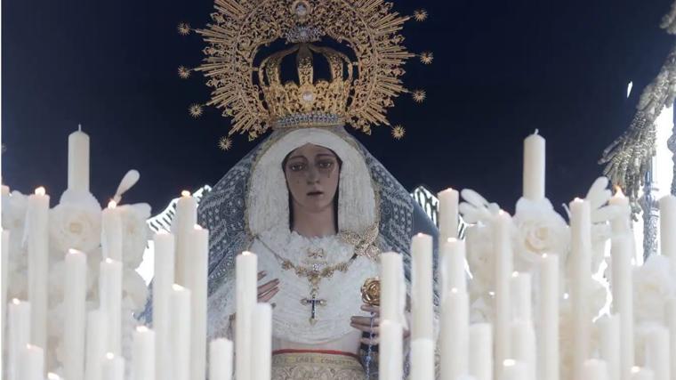 Sábado de Pasión de la Semana Santa de Sevilla 2024, en imágenes