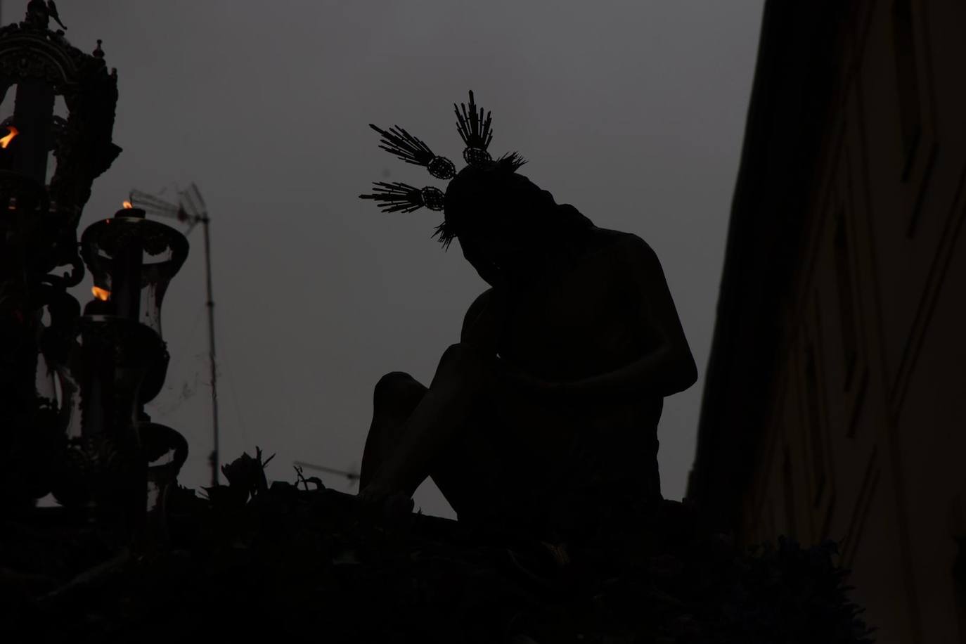 La hermandad de la Cena realiza su estación de penitencia  a la Santa Iglesia Catedral este Domingo de Ramos
