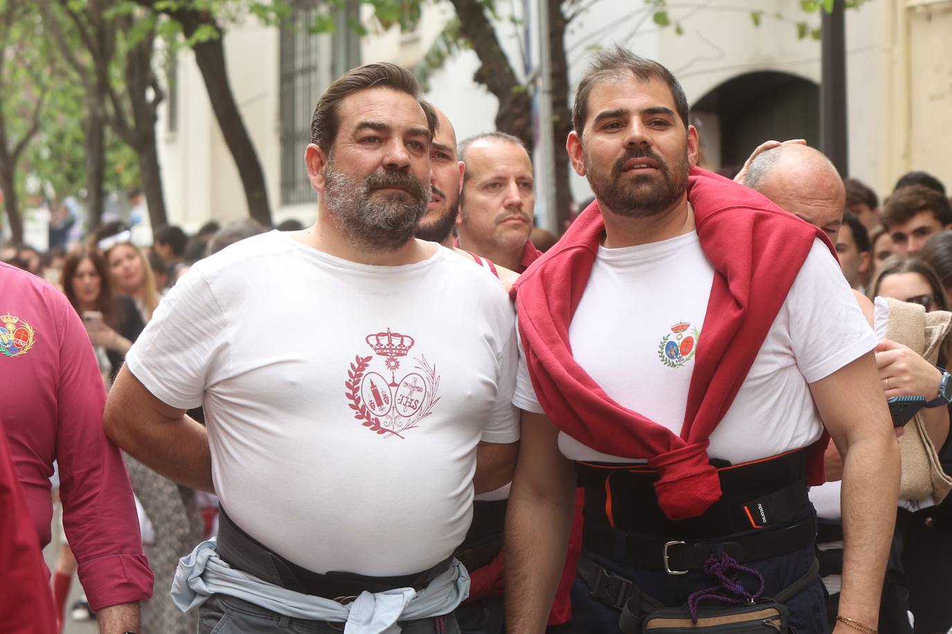 La Paz realiza su estación de penitencia a pesar de la lluvia de barro 