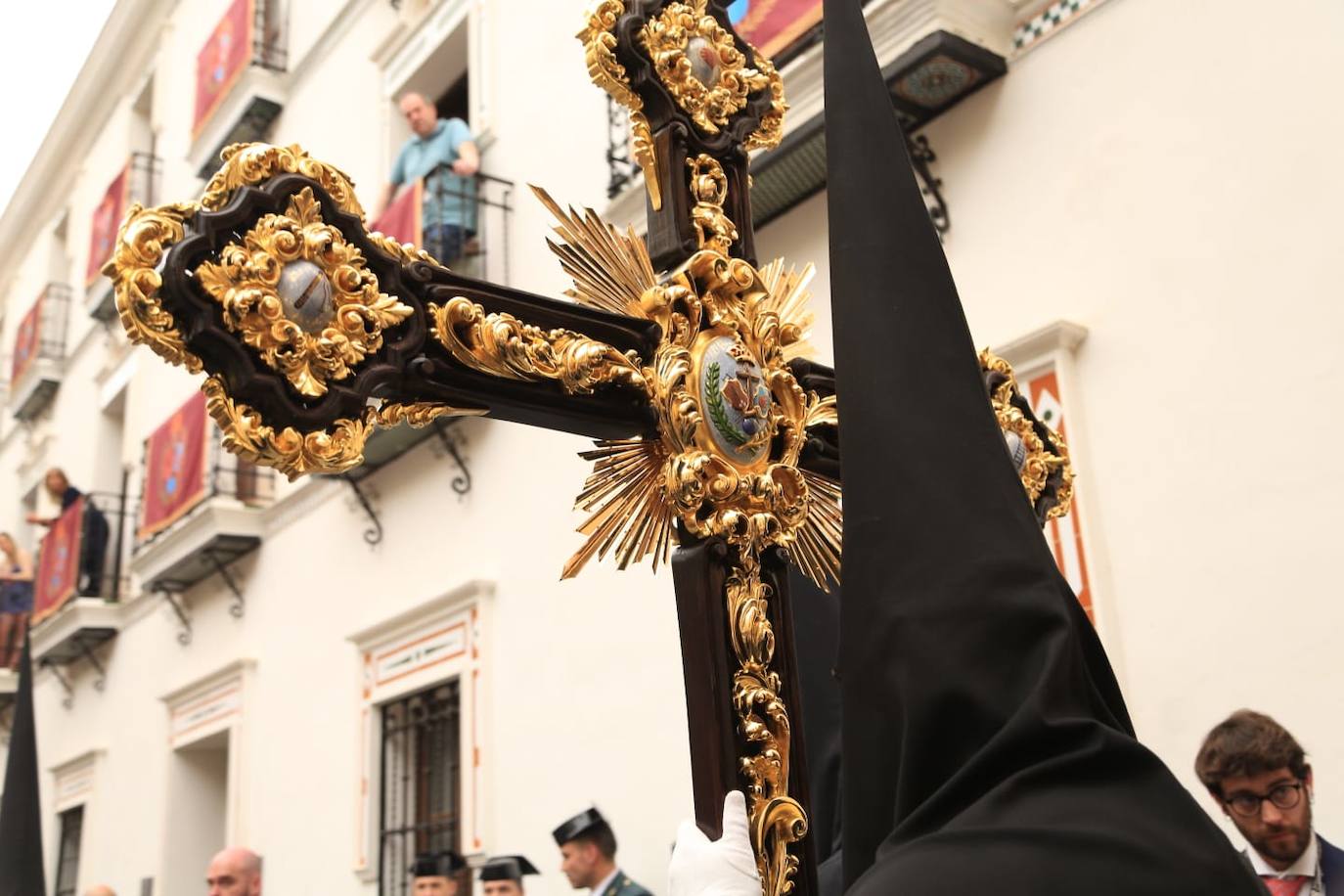 La hermandad de Jesús Despojado realiza su estación de penitencia con normalidad a pesar de las previsiones meteorológicas