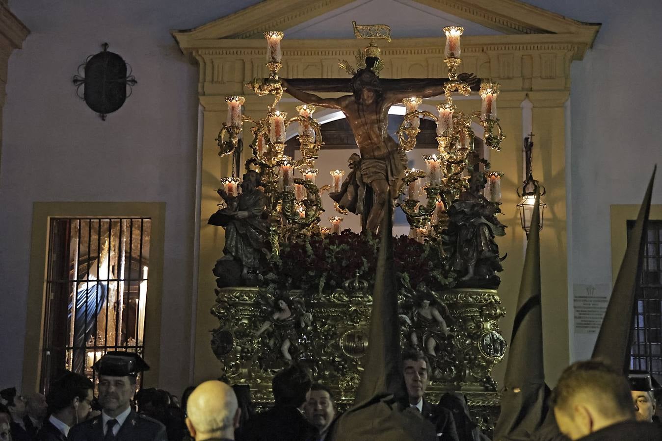 La noche del Lunes Santo se vivió gran emoción con la salida del Museo