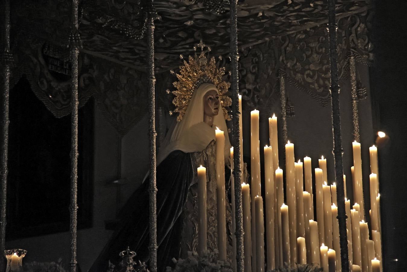 La noche del Lunes Santo se vivió gran emoción con la salida del Museo