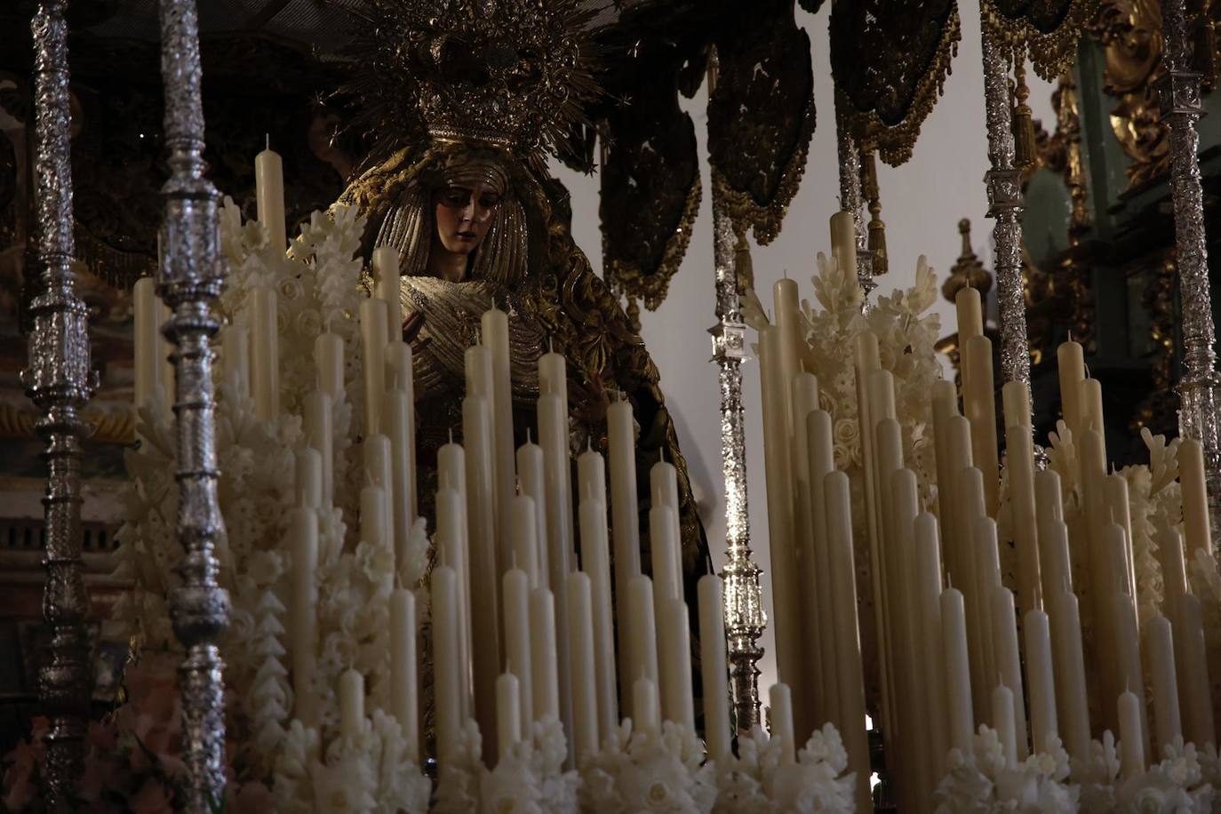 La Redención realiza su estación de penitencia a la Catedral de Sevilla este Lunes Santo 