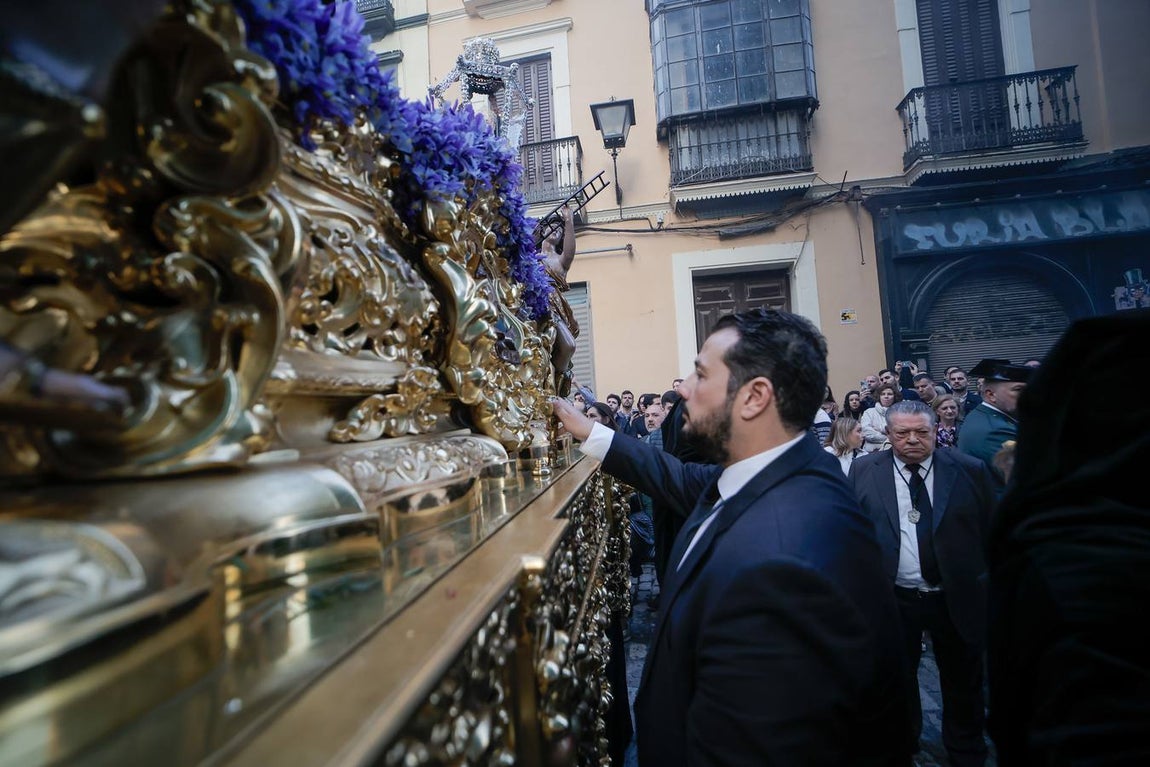 El impresionante paso de Santa Marta, en su salida este Lunes Santo 