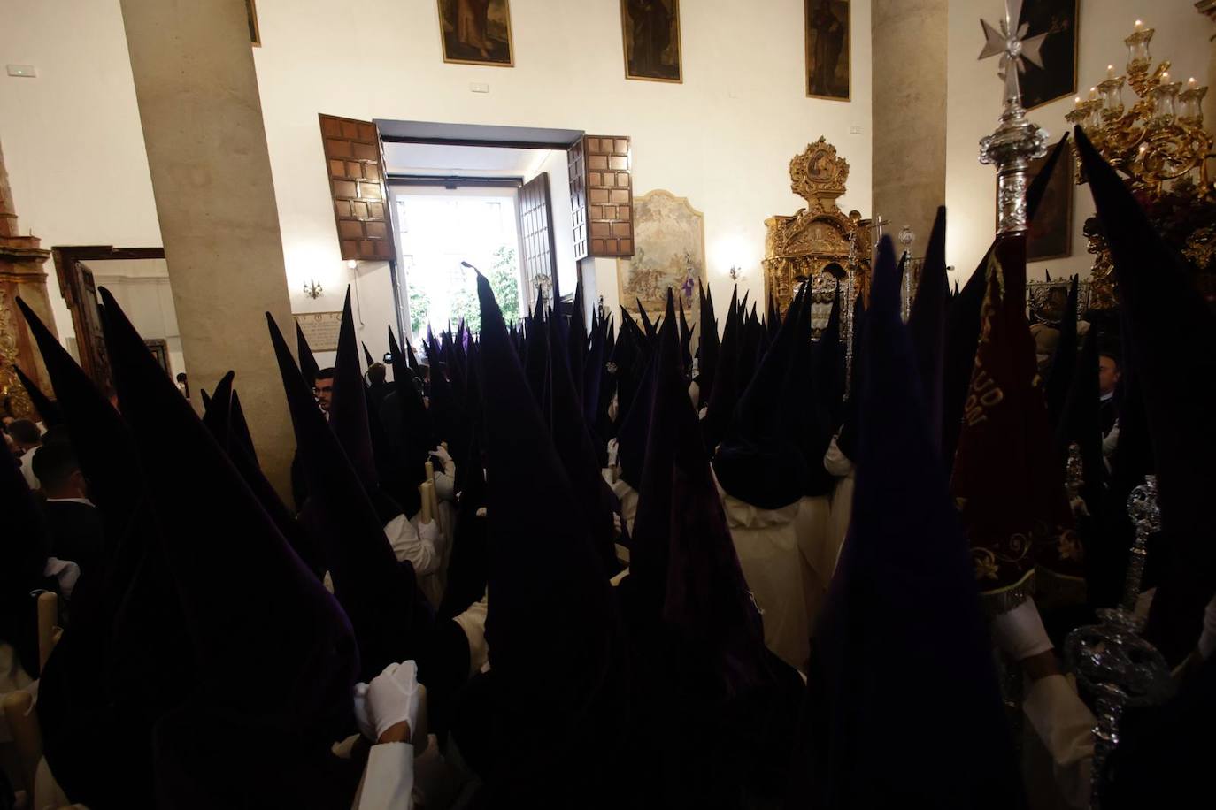 La Redención realiza su estación de penitencia a la Catedral de Sevilla este Lunes Santo 