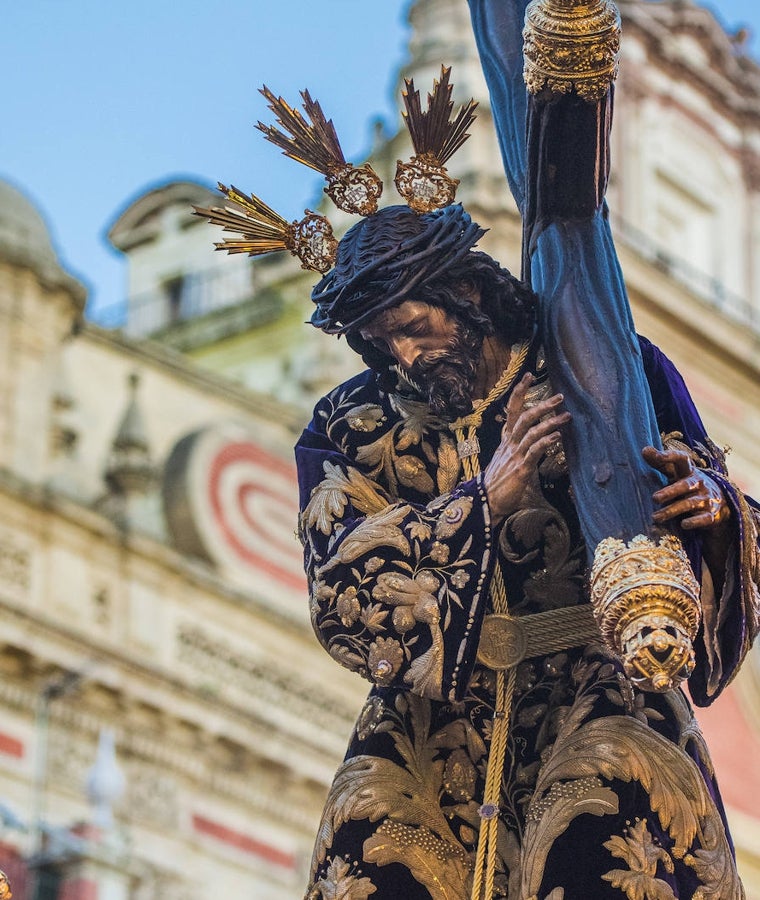 El Señor de Pasión en su salida de la tarde del Jueves Santo