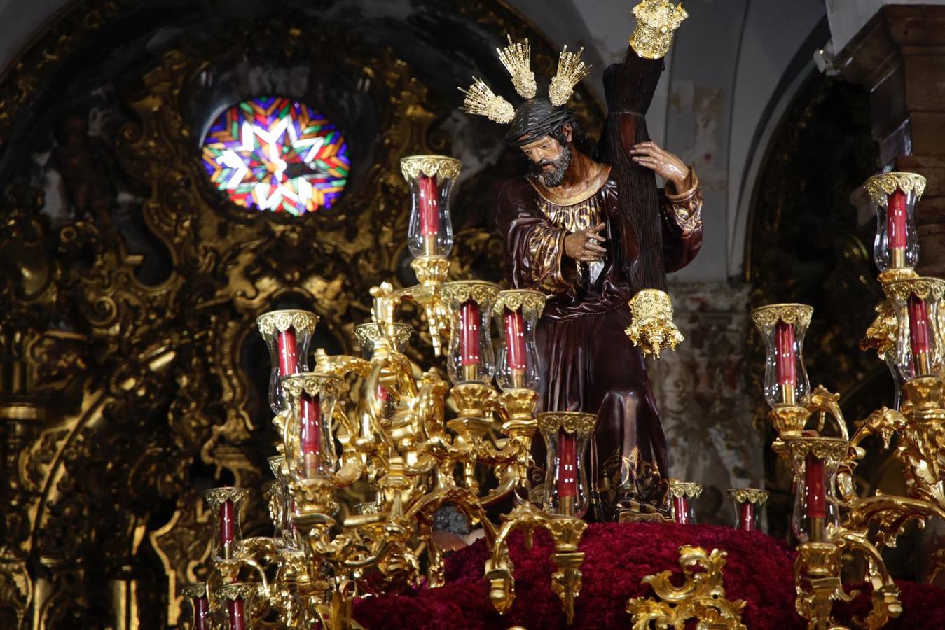 Salida de la hermandad de la Candelaria en la Semana Santa de Sevilla 2024