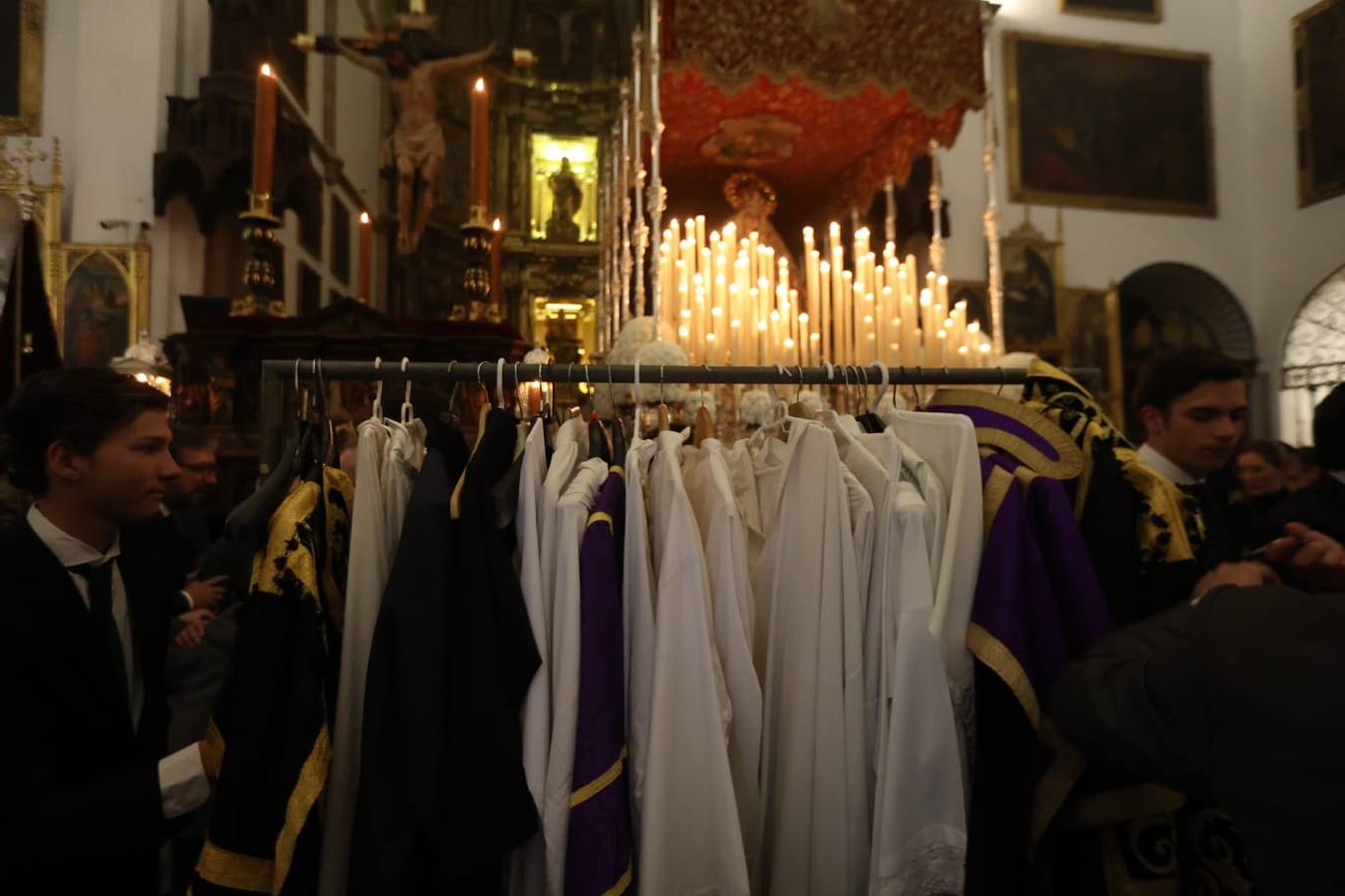 La hermandad del Cristo de Burgos no ha podido realizar su estación de penitencia en la Semana Santa de Sevilla 2024