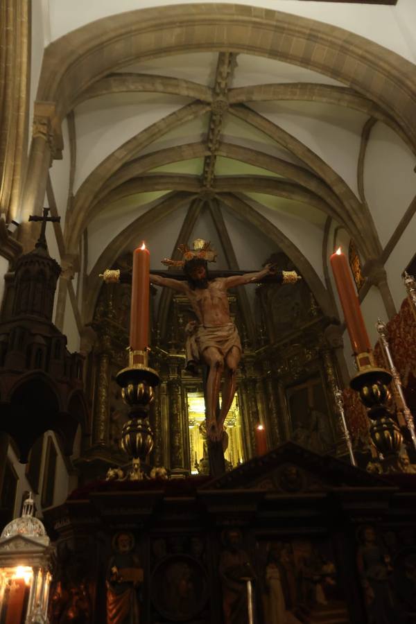 La hermandad del Cristo de Burgos no ha podido realizar su estación de penitencia en la Semana Santa de Sevilla 2024