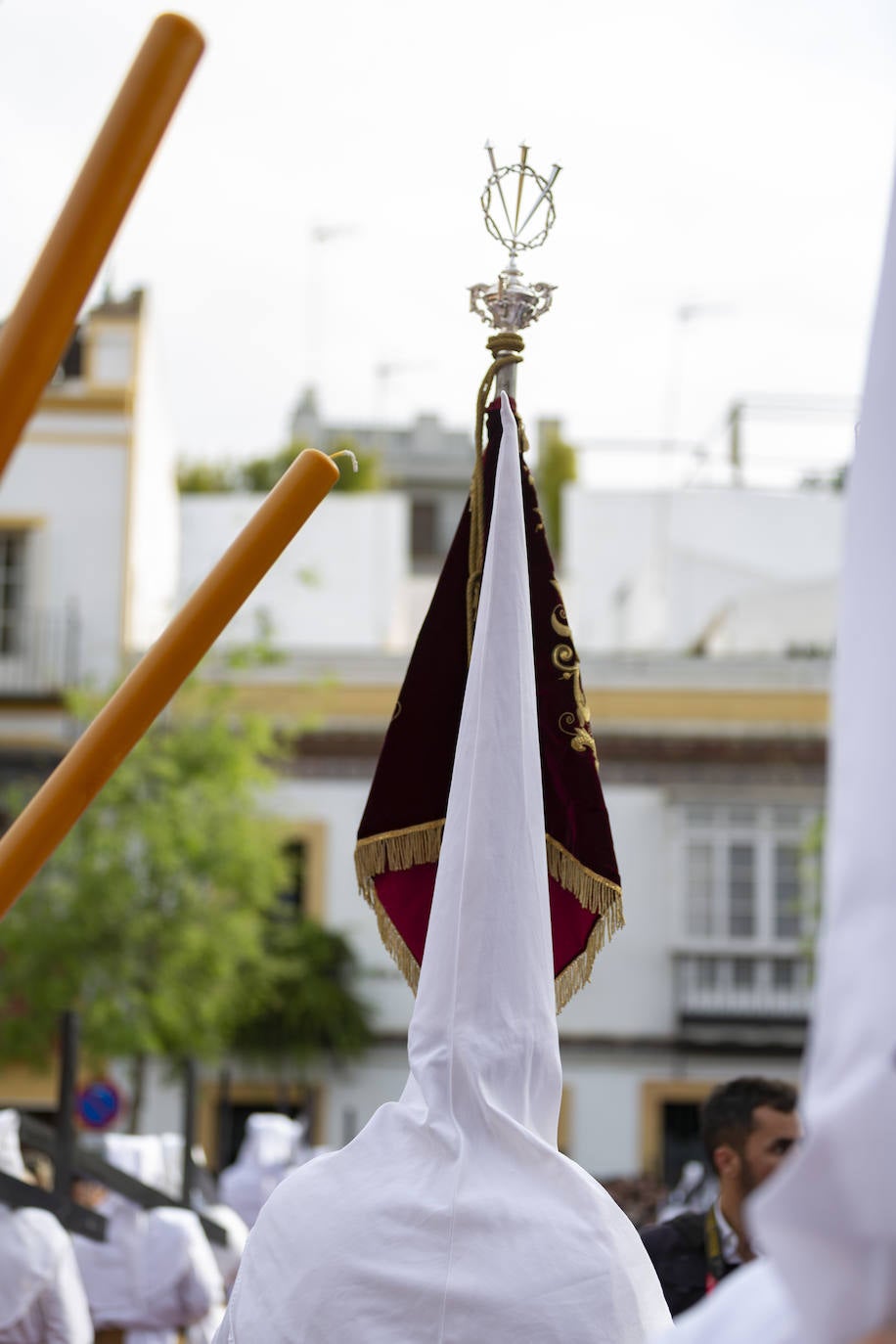 El paso de misterio de la hermandad del Dulce Nombre ha salido bajo un cielo bastante nublado