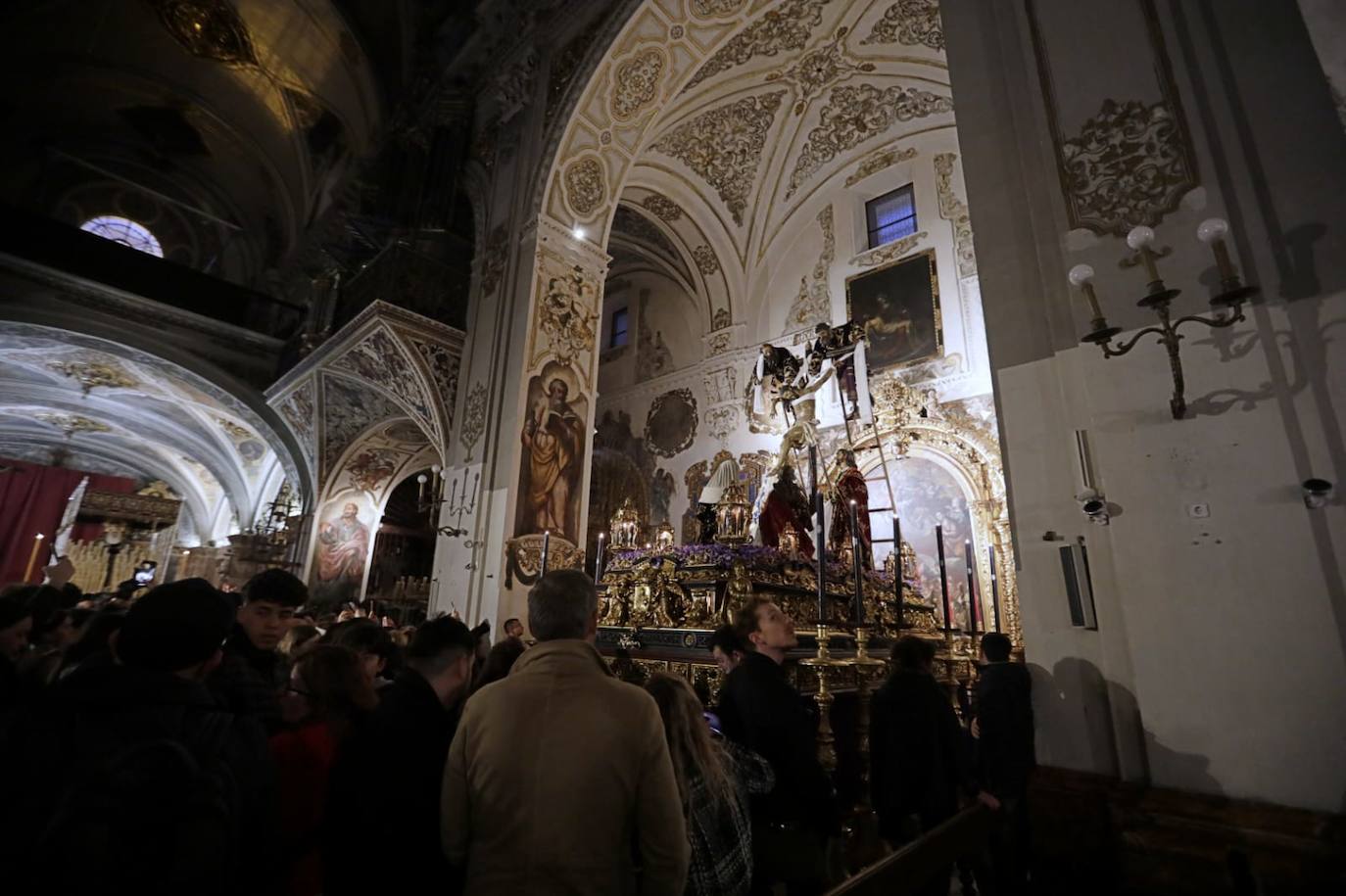 La lluvia impide que la Quinta Angustia realice su estación de penitencia este Jueves Santo