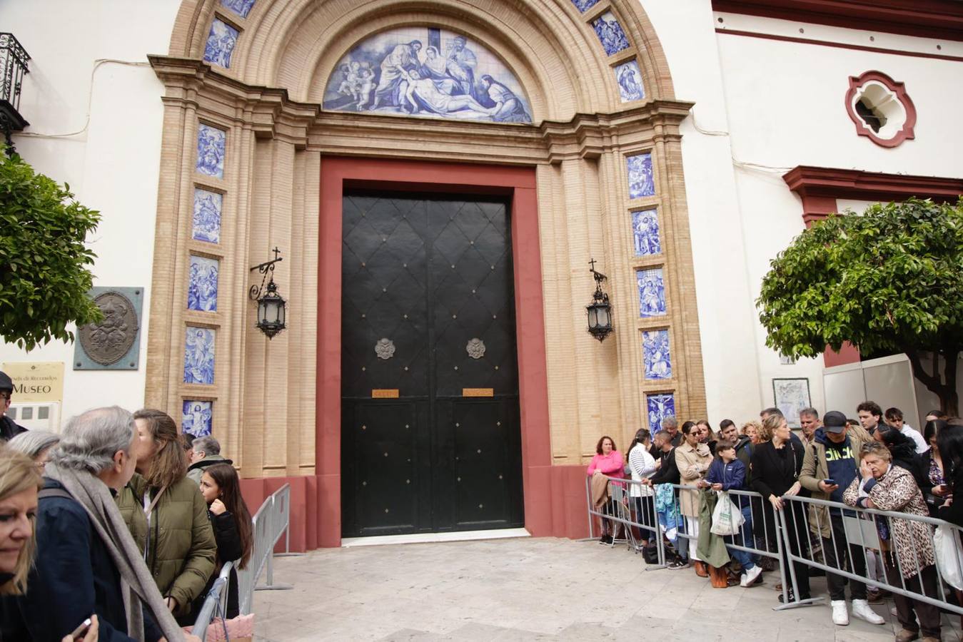 La hermandad del Cachorro no pudo realizar su estación de penitencia a la Catedral de Sevilla 