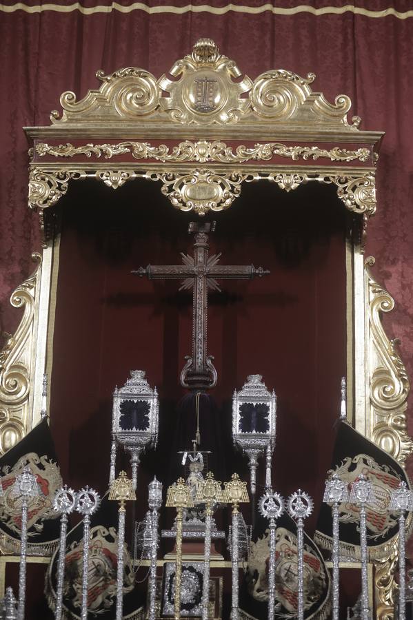 Otra de las hermandades del Viernes Santo que no pudo realizar su estación de penitencia fue la Sagrada Mortaja