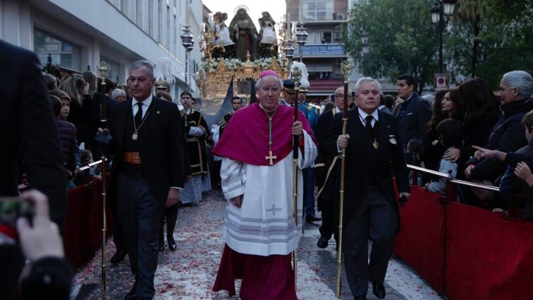 Sábado Santo de la Semana Santa de Sevilla 2024, en imágenes