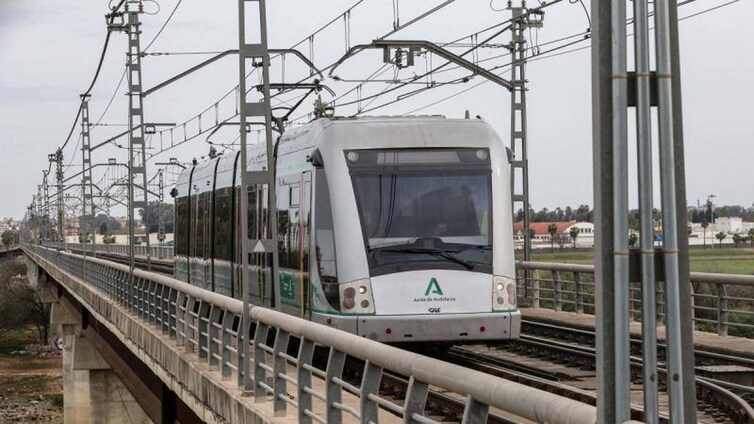 La Junta estudia llevar la línea 2 del metro de Sevilla hasta el aeropuerto y el Aljarafe