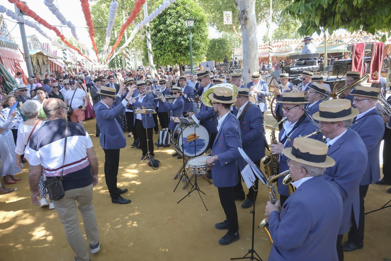 Ambiente en el real durante el domingo de Feria