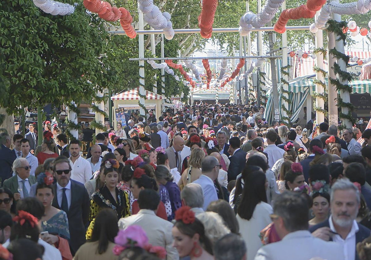 Ambiente en el real durante el domingo de Feria