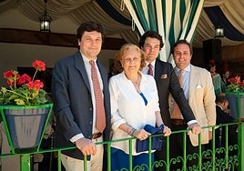De paseo por el real: Domingo de Feria de Abril de Sevilla 2024