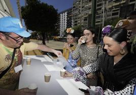 Especialistas alertan de extremar la precaución ante las altas temperaturas en la Feria de Abril de Sevilla