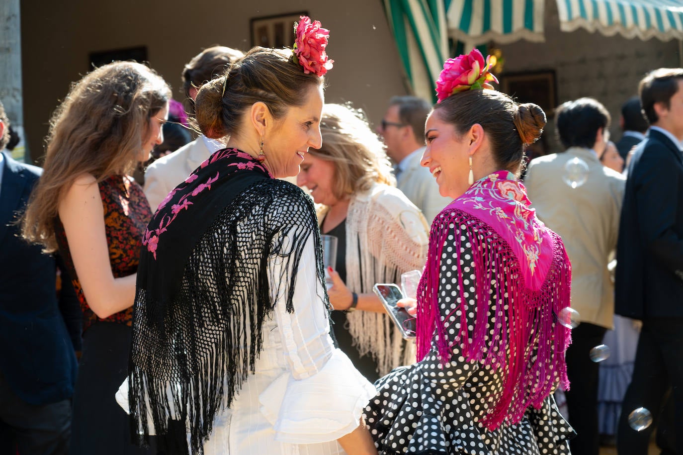 Ambiente durante el lunes en la Feria de Sevilla de 2024