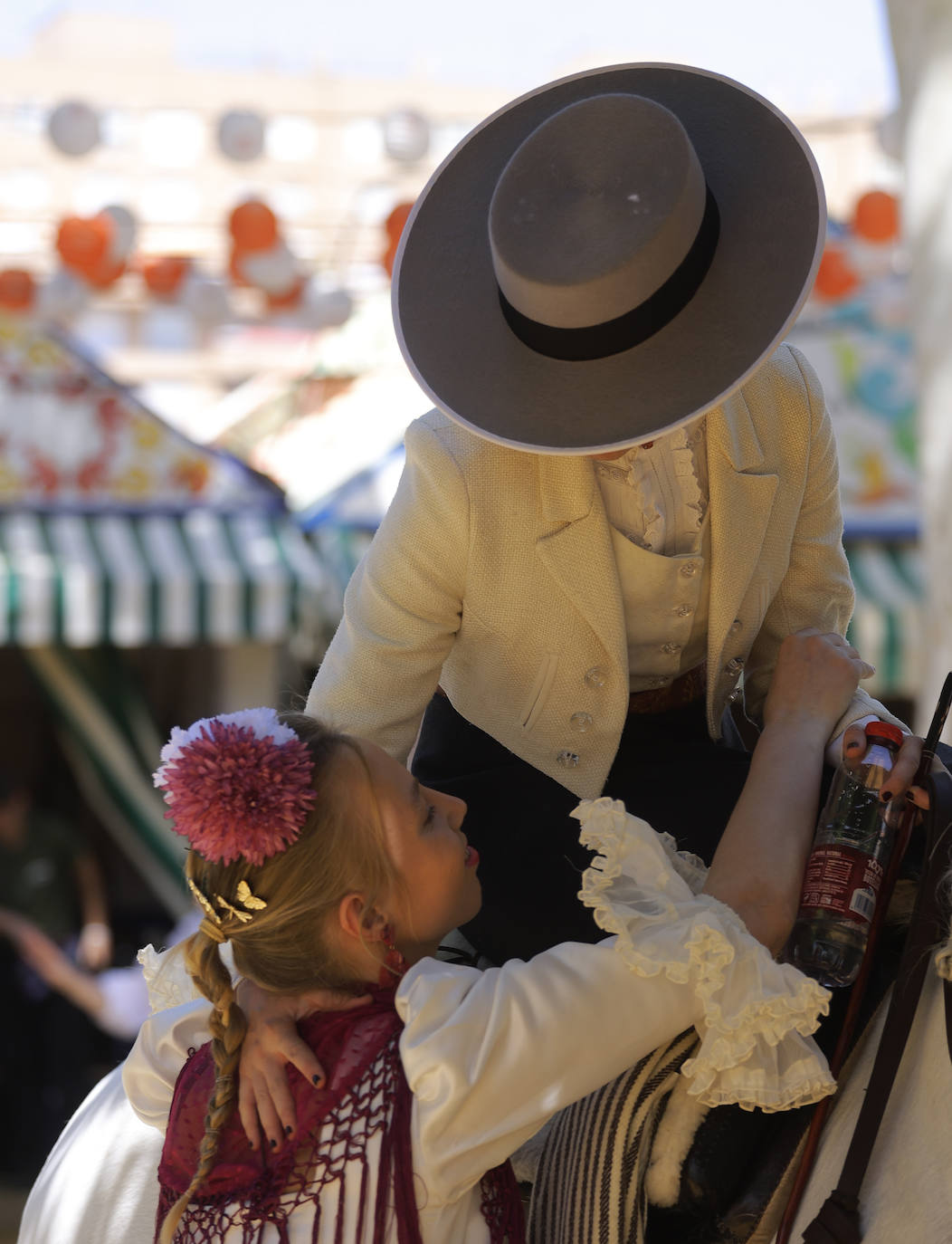 Ambiente durante el martes en la Feria de Sevilla de 2024