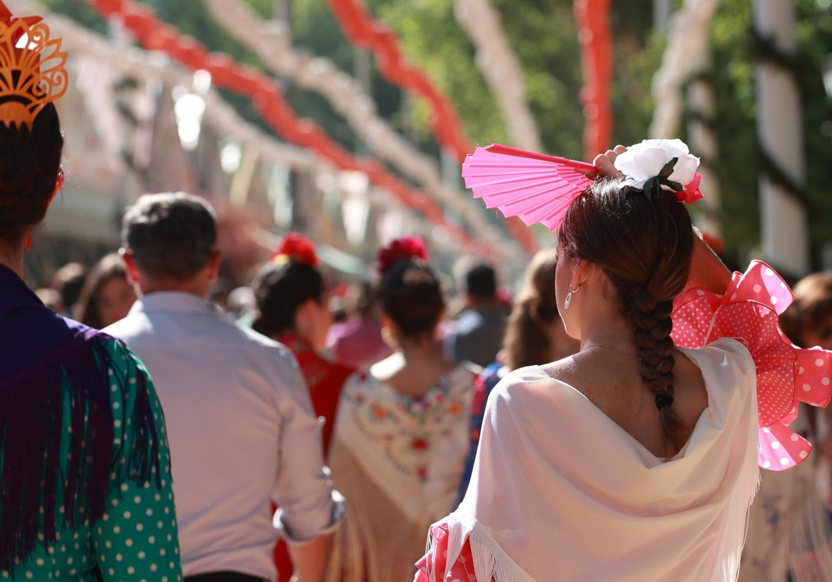 Imagen de ambiente en el real el martes de Feria de Abril