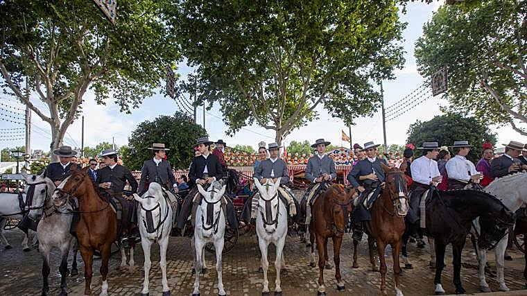 Un festivo para disfrutar en familia en la Feria de Sevilla