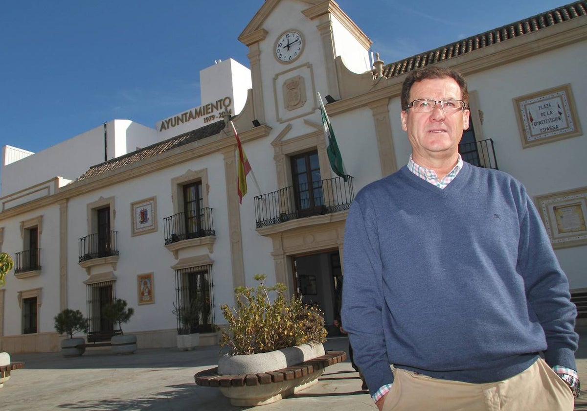 El actual alcalde de Burguillos, Domingo Delgado (PP)