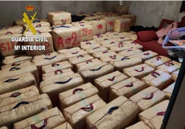 Incautados en Sevilla 4.000 kilos de hachís camuflados en chocolatinas