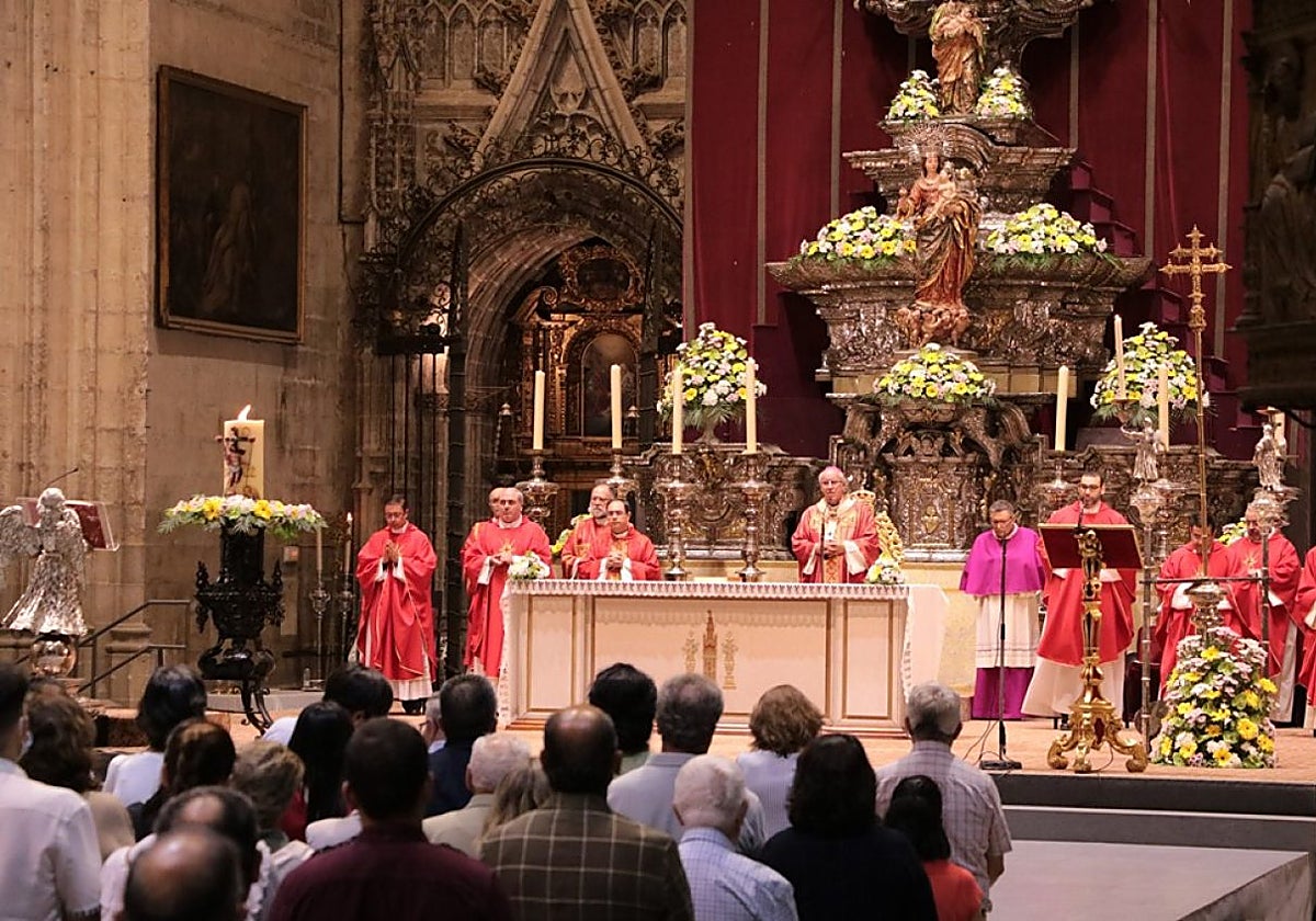 Vigilia de Pentecostés en la Catedral de Sevilla