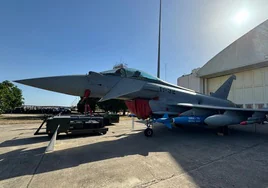 El Eurofighter cumple 20 años en Morón rodeado de todas las personas que lo han convertido en la punta de lanza del Ejército del Aire español