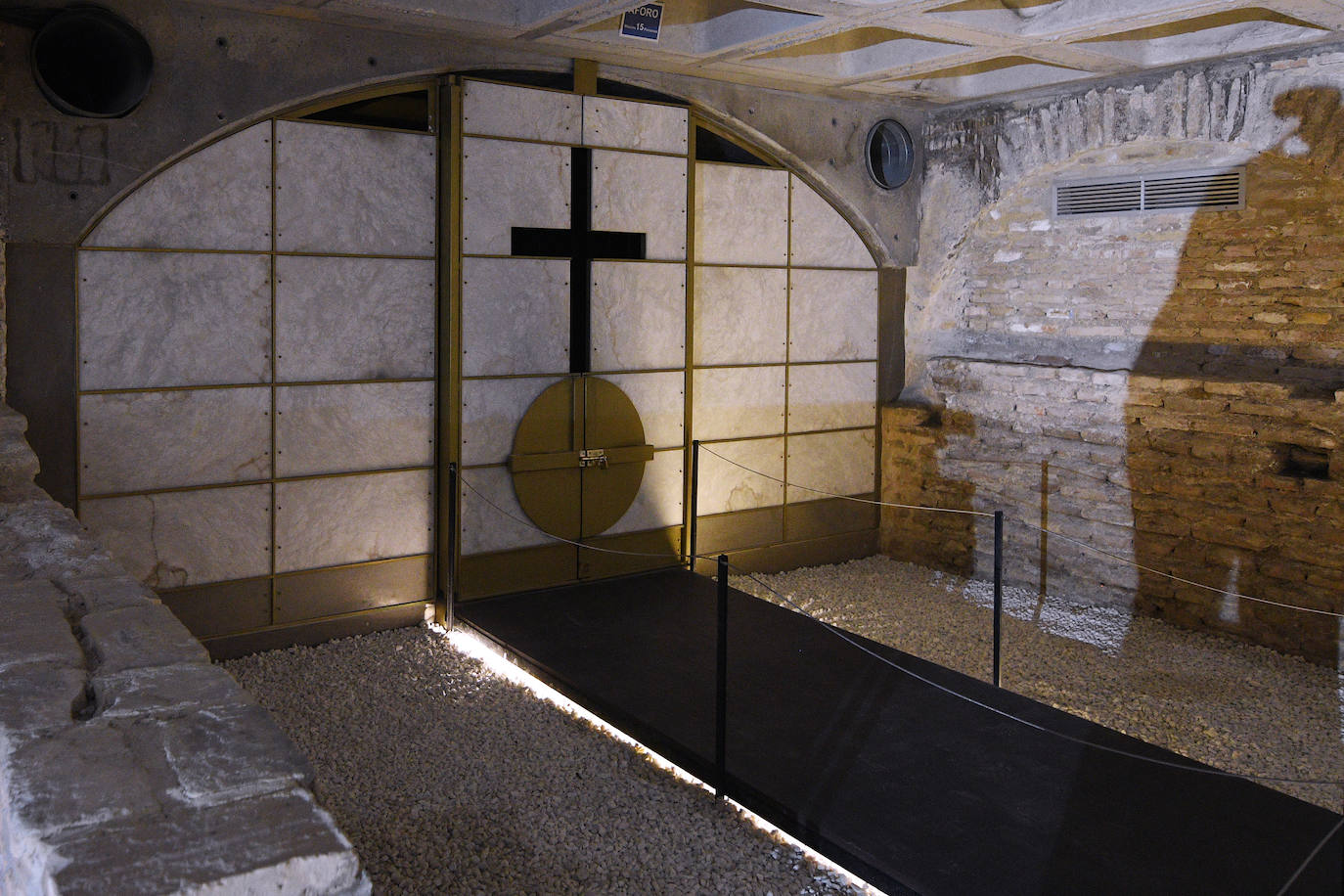 Descubriendo la historia de la iglesia del Salvador de Sevilla a través de &#039;La huella de lo sagrado&#039;