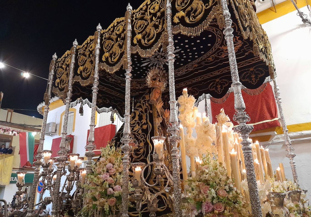 La Soledad de Cantillana en su procesión extraordinaria