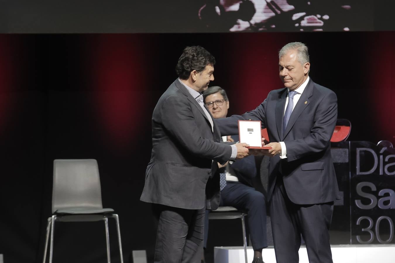 Fibes acogió este jueves las entregas de las Medallas de la Ciudad de Sevilla 2024