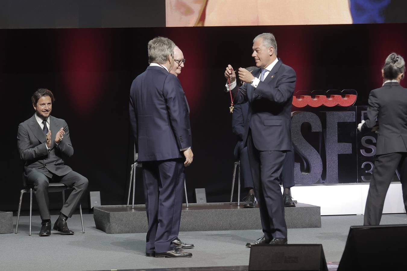 Fibes acogió este jueves las entregas de las Medallas de la Ciudad de Sevilla 2024