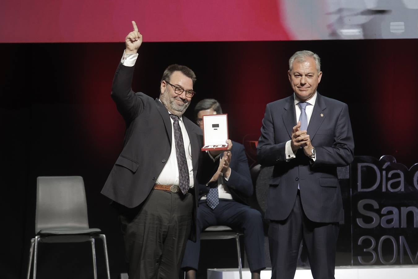 Fibes acogió este jueves las entregas de las Medallas de la Ciudad de Sevilla 2024