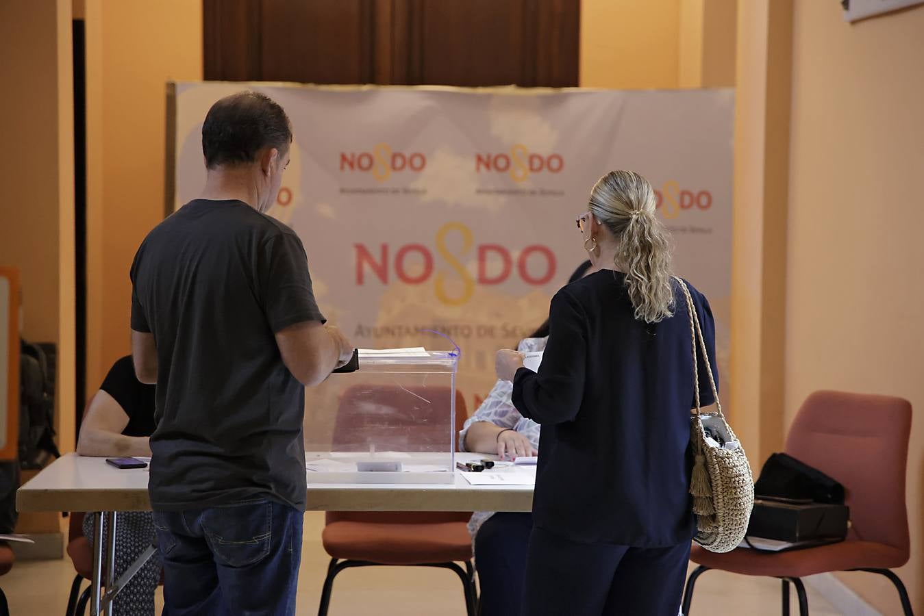 Ambiente tranquilo durante esta jornada electoral en Sevilla