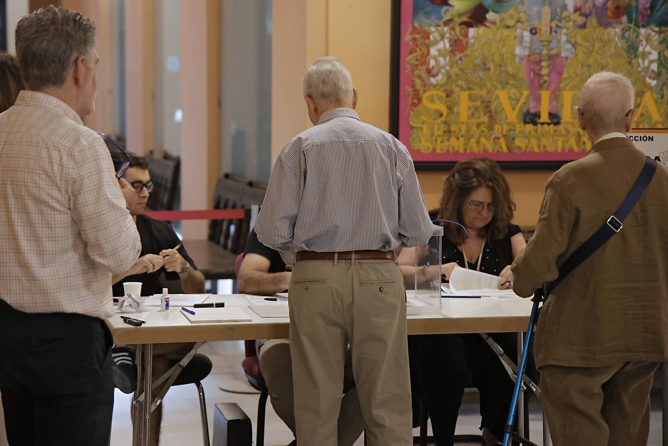 Ambiente tranquilo durante esta jornada electoral en Sevilla